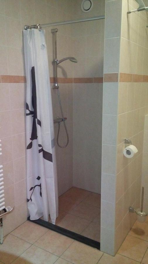 Uut In Thuus 21A Apartment บูเริน ภายนอก รูปภาพ